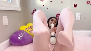 Violet Myers, the real-life hentai girl, fucked herself on Valentine's Day