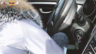 The husband does not have to pay for the ride because of a blowjob