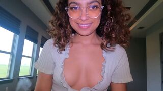 This type of pussy is definitely something to worry about!! It’s a masterpiece!!