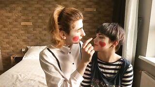 The sexy mime ordered a young guy to fuck her gently