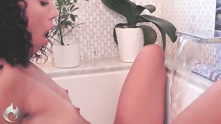 Babe Alexis Tae gets passionately taken in the morning by Laz Fyre