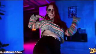 A hippie girl just won’t stop getting laid - MollyRedWolf