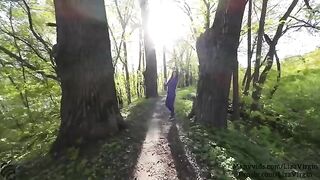 A man has a cum in the mouth of stranger in public place