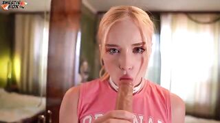 A cute girl gets fucked through jeans and cum in mouth