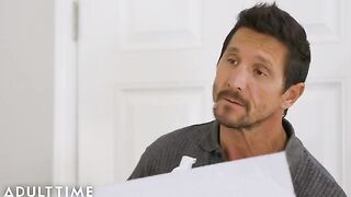 Savannah Sixx gives her stepdad a sensual Nuru massage experience