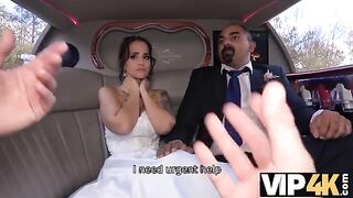 The bride allows her husband to watch her getting her asshole gapped in the limousine
