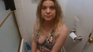 I helped my stepson to get a sperm sample using my ass and pussy
