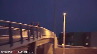 Hot Indian model gets creampied after deepthroat blowjob