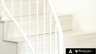 Blonde beauty Jane Wilde gets fucked by horny MILF India Summer and her bestie in a steamy threesome
