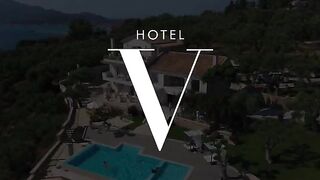 Scarlett and Honour get naughty poolside service in sizzling BLACKED scene