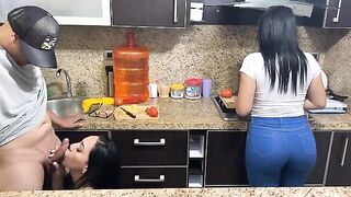 A beautiful 18-year-old Latina must cook for her stepfather because she is a hijastra