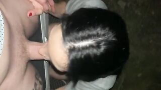 Babe fucked outdoors, then gave a blowjob with her mouth full of cum again