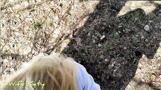 A cutie girl has an orgasm while walking in the forest