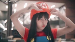 The exhibitionist adventure of Super Mario Bros at the cinema, full of passion