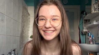 The young beauty achieved a powerful orgasm with her first sexual experience