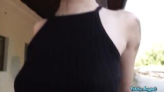 Girls are willing to risk public exposure for quick sex with strangers