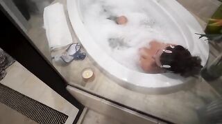 Step brother shares bathroom with girl, but no sex allowed 