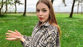 My best friend kneaded me in the mouth and cum on my face