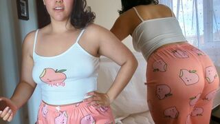 A stepmother with a big ass gets massaged by her stepson to relieve back pain