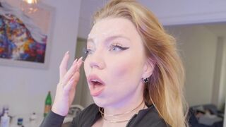 Babe’s pink pussy squeezed cum out of his dick three times