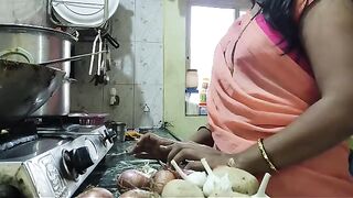 Mumbai ashu’s hot Indian threesome sex video with hardcore action is here
