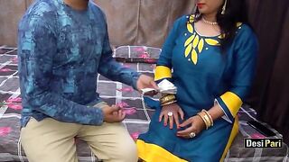 Desi Pari, the hot Indian auntie, gets fucked for money with clear Hindi audio