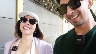I traveled through Mexico City with my friend Jocessita and got her backside