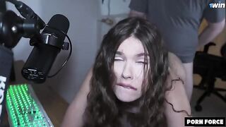 Finally, a streamer did quality work with a tight, curly-haired girl