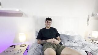 I fucked my sister-in-law before my girlfriend arrived, a steamy scene