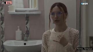 Russian schoolgirl gets her pussy railed by two cocks in threesomes