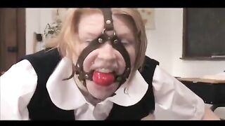 Lesbian bondage does not know borders, and here's why