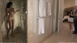 The girl was roughly fucked by Johnny Sins in the bedroom