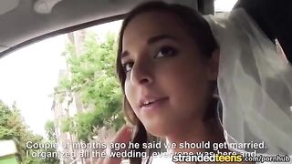 A wedding girl has sex with a taxi driver in his car
