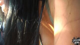 Girl made a blowjob right in the car, captured in stunning HD