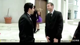 The bride got painted and immediately started to do blowjob