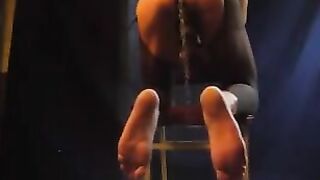 A man in pantyhose stands cancer and fucks a big dick