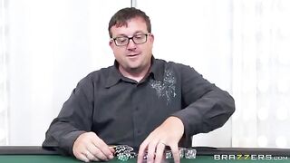 He lost a game and had to pay with his ass in pantyhose