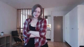 Babe can't handle the big dildo, it's just too much!