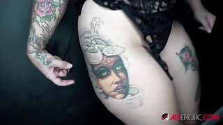 Big-breasted tattooed slut Payton Preslee gets her pussy filled with cum