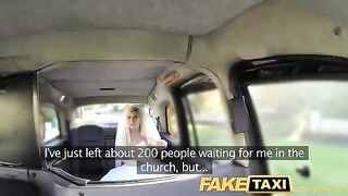 A hot bride changed clothes with a taxi driver in the car