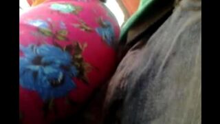 A man rubbed his dick through a riser on women in a bus
