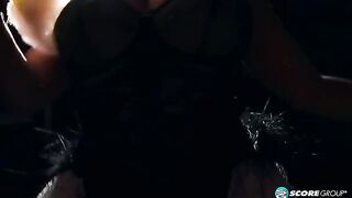 Big tits burlesque with Liza Biggs from North Carolina