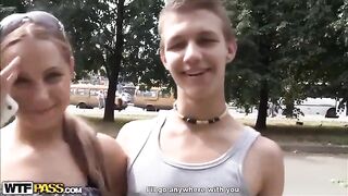 A guy licks the pussies of two pretty girls in a steamy scene