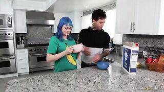 You should start the day with sex, not with breakfast