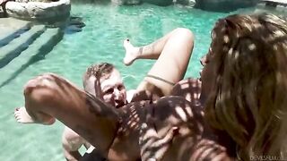 Bad Relatives 2 - a hot girl has sex in the pool