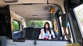 Guy picked up a girl by the road and fucked her in the car