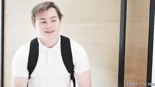 A sexy girl has sex with her guy, giving him every inch