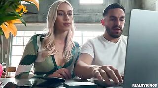A guy filmed his sex with a beautiful girl on the couch