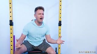 A man has sex with the girl in the gym locker room