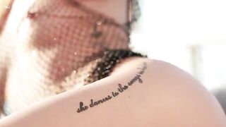 Yes, she's just a fire, a perfect and ideal girl